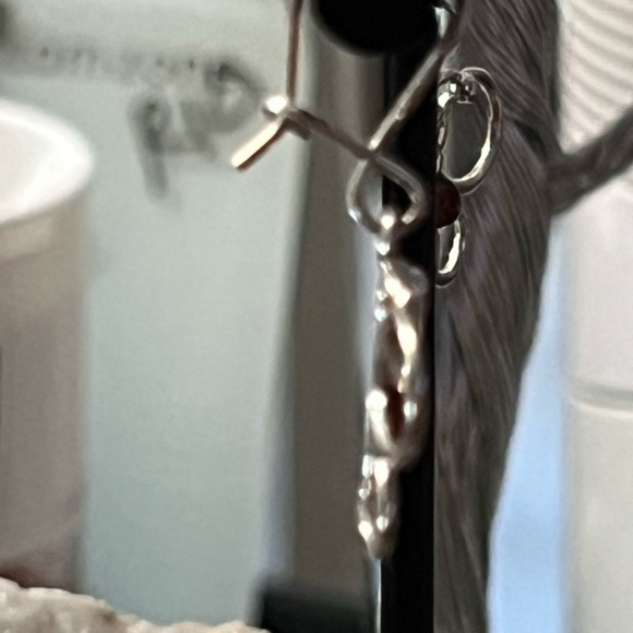 Brand new without tags. Butterfly Earrings with Amber center gemstone. - Picture 4 of 6